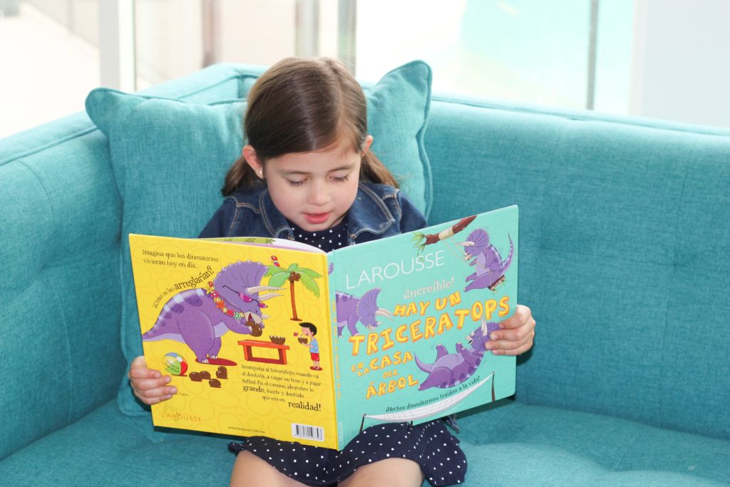Spanish picture book about triceratops